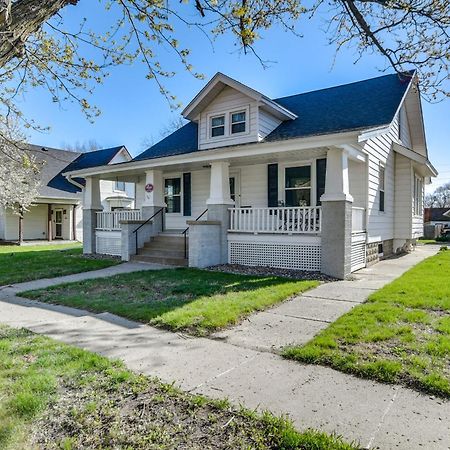 Charming Winterset Vacation Rental With Yard And Patio Exterior photo